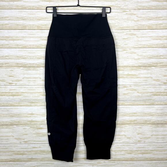 Lululemon Black High Rise Cropped Jogger Pants - Picture 5 of 8